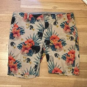 Benson Tropical Floral Men's Shorts - Multicolor